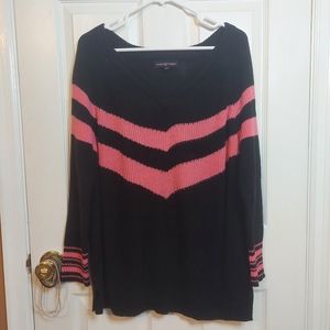 Almost Famous Black Pink Chevron Striped Ribbed Knit V Neck Boxy Sweater Size M